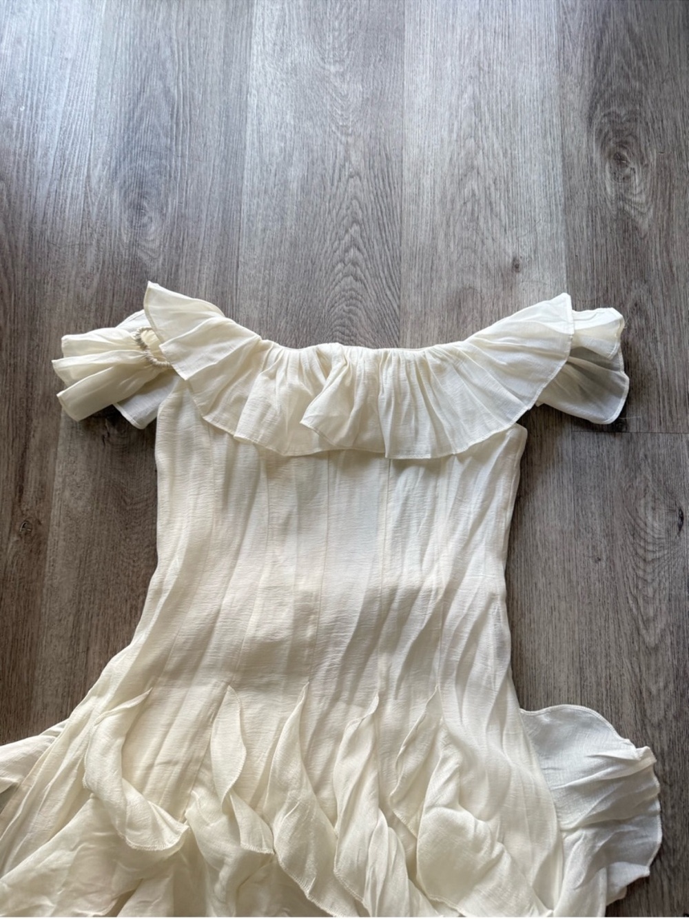 elliatt yvette cream off the shoulder ruffle corset maxi gown dress medium NEW - Picture 9 of 11
